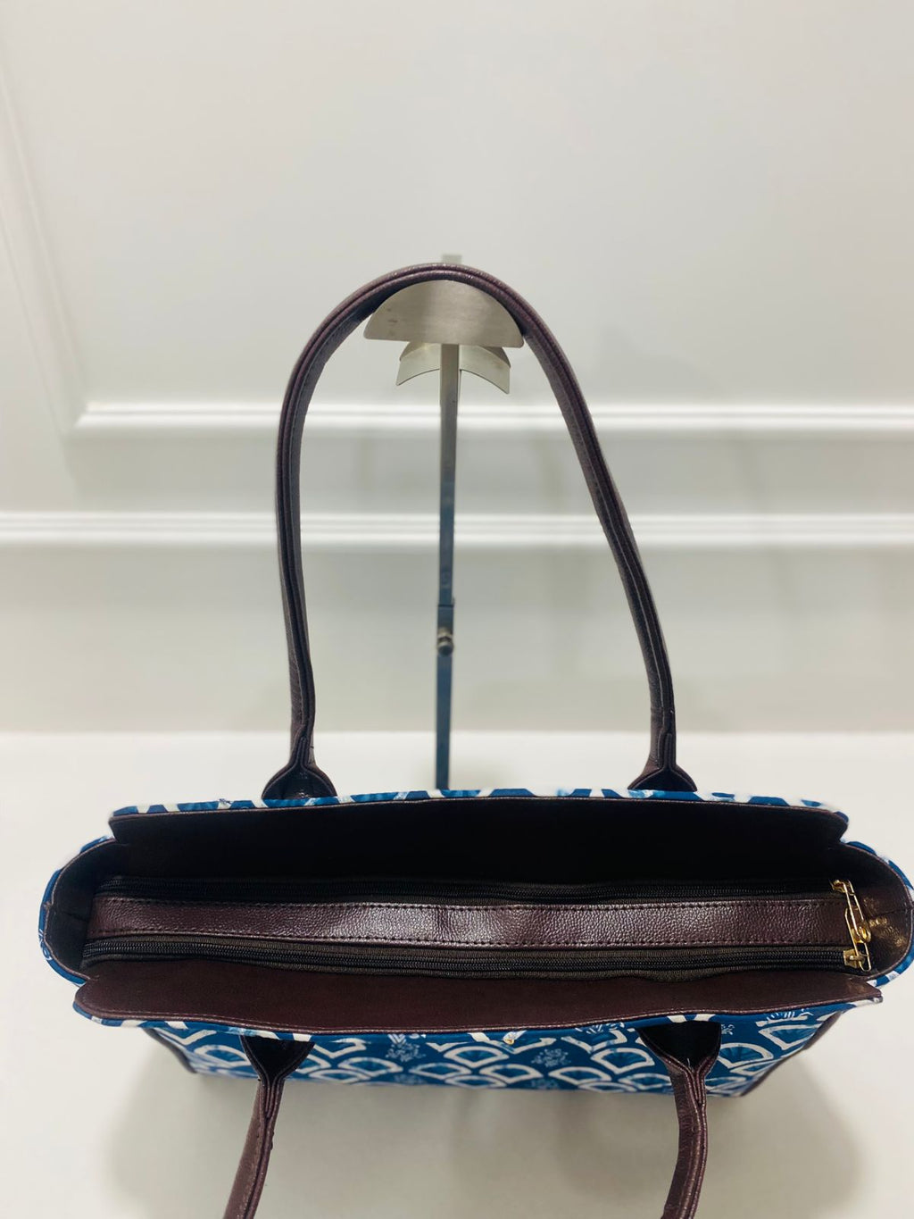 Teal Arc Spacious Laptop Bag
