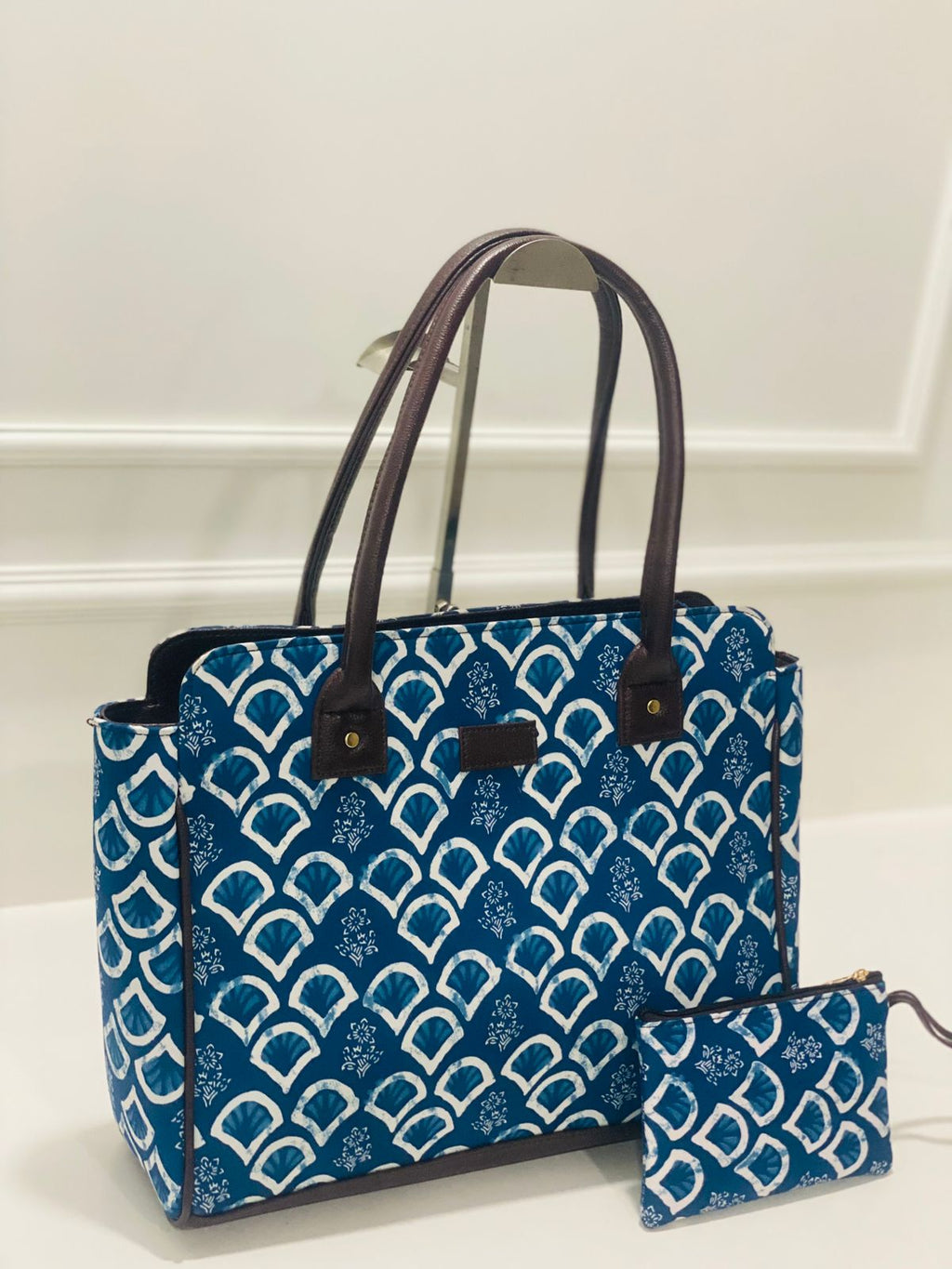 Teal Arc Spacious Laptop Bag