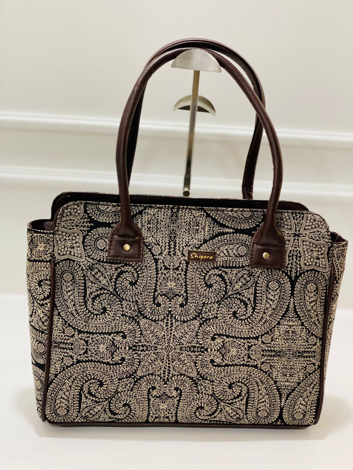 Black Mandla Spacious Laptop Bag