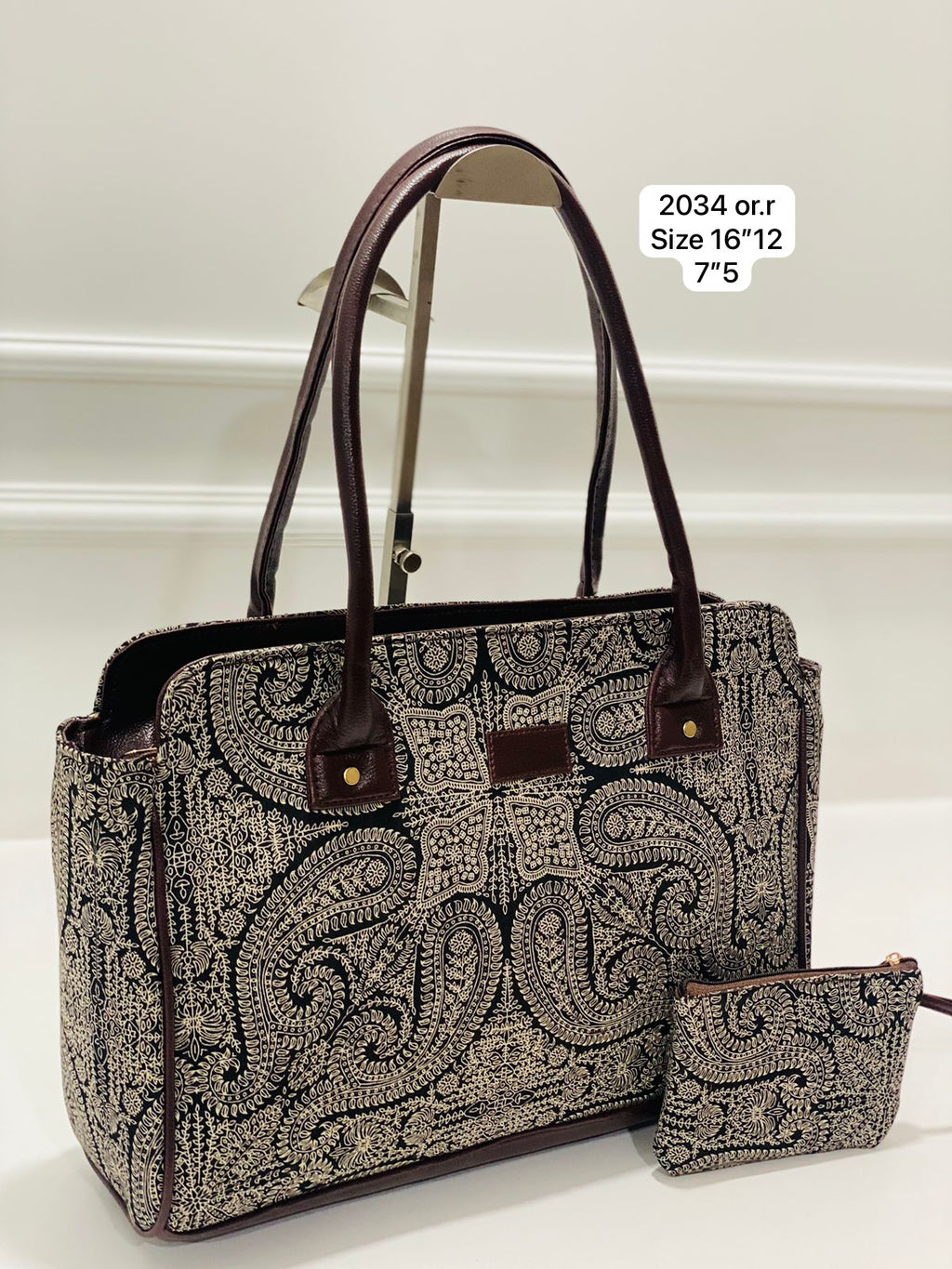 Black Mandla Spacious Laptop Bag