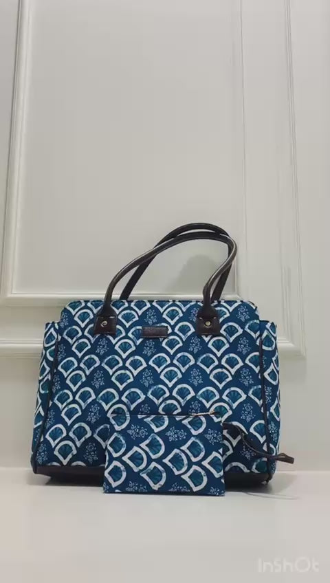 Teal Arc Spacious Laptop Bag